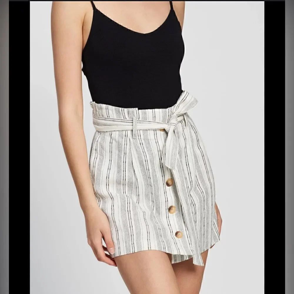 Topshop Stripe Paperbag Mini skirt Linen Blend Size 4 Buttons